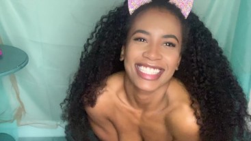 Huge Cock Toy in Pussy | Modelhub.com