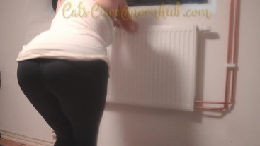 Desperate Girl In Yoga Pants Tries Her Best Not To Piss Herself