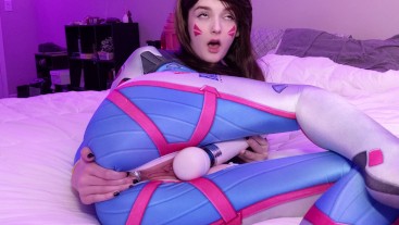 Dva cosplay upclose buttplug and hitachi solo (Onlyfans preview)