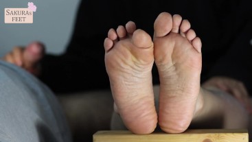 SAKURAsFEET - Feet in face handjob