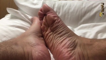 FAT MEATY WRINKLED - 100 PERCENT MALE FEET - MANLYFOOT 🦶