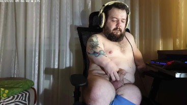 Midget jerks off his dick on webcam and cum