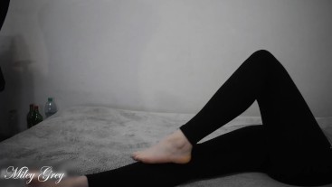 Sexy Legs In These Leggins 🍑 - Miley Grey